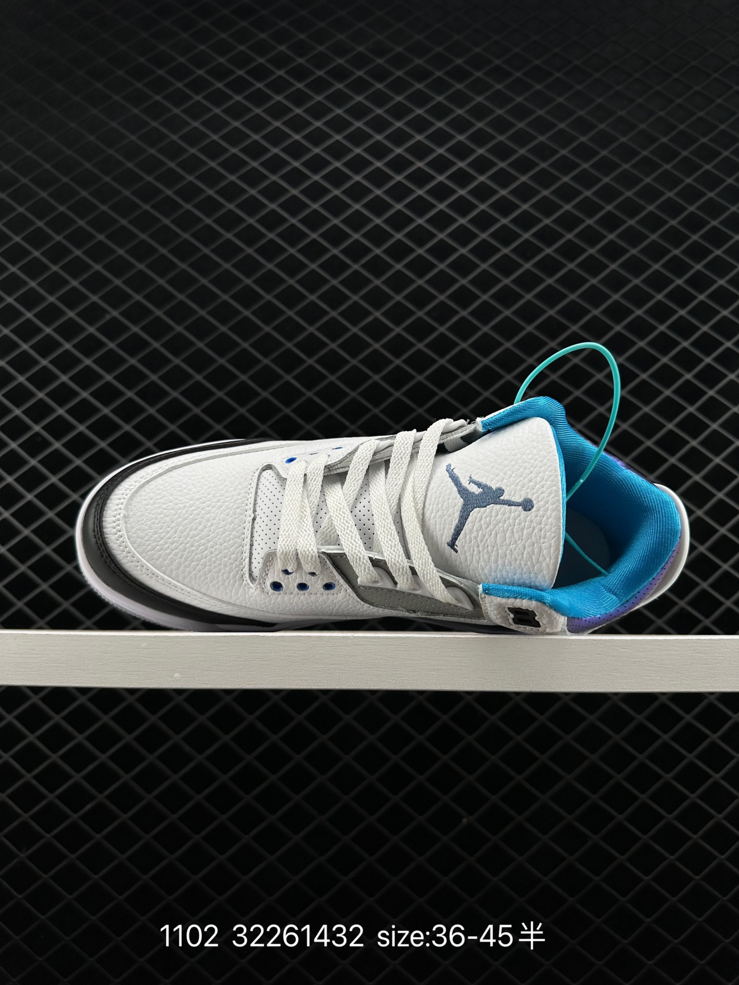 AJ3 Retor Valor Blue